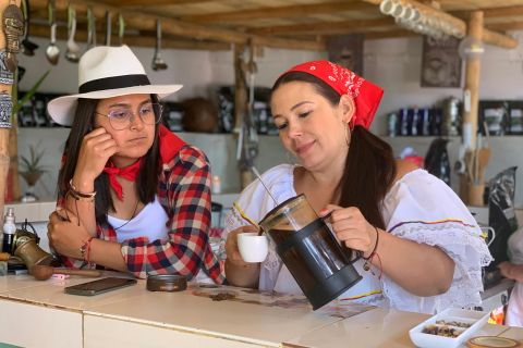Medellín: koffietour met proeverijen en lunch