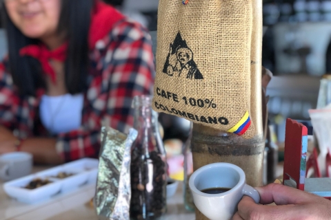 Medellín: Kaffee-Tour mit Verkostung und MittagessenKaffee-Tour mit Verkostung, Mittagessen und Ausritt
