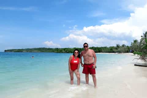 Cartagena: Rosario Islands Day Tour with Snorkel & Lunch