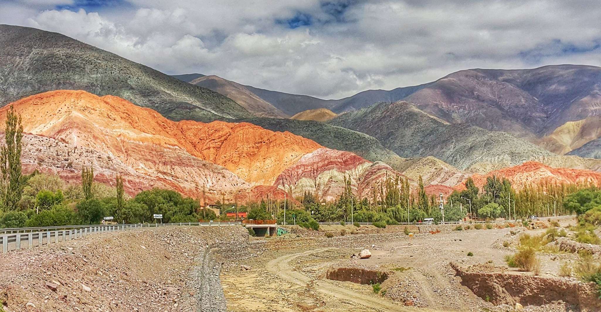 Da Salta, Gita giornaliera a Quebrada de Humahuaca - Hizvo