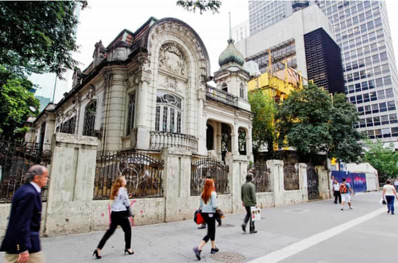 Colagem de mídia