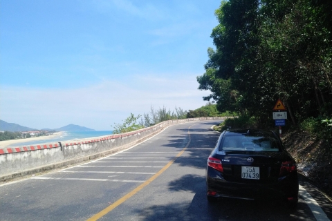 Vanuit Hue: rit naar Hoi An in privé-auto langs Gouden Brug