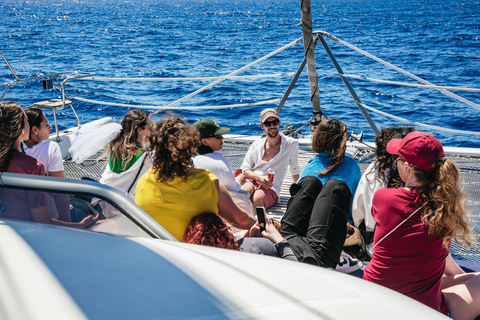 Funchal: osservazione di delfini e balene in catamarano di lusso