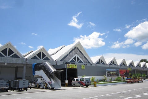 Langkawi International Airport: Private Transfer Beach or Town Hotels to Airport