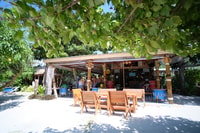 Koh Phi Phi, Captain Bob's Private Booze Cruise - Hizvo