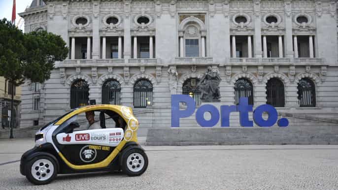 porto tour della città in auto elettrica di 2 ore in auto elettrica con gps