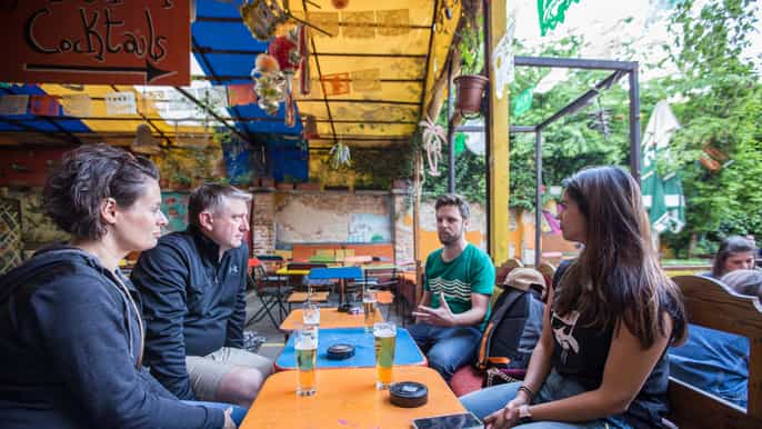 budapest paseo de 3 horas por bares en ruinas