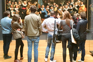 Amsterdam: Rijksmuseum Masterpieces Guided Small Group Tour