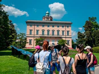 Lugano: Guided Walking Tour to Gandria with Boat Cruise
