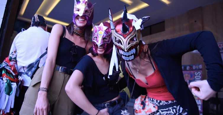 Mexico City: Wrestling show access & Double Decker Bus Tour
