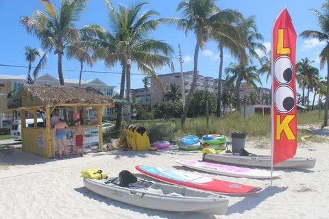Key West: All-Day Watersports Beach Pass With Parasailing