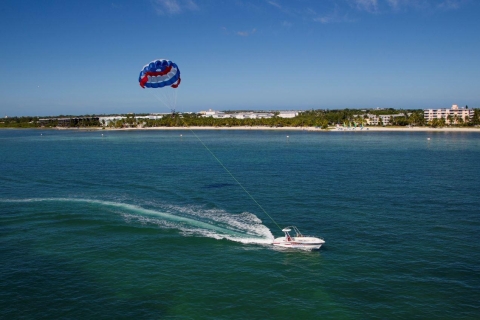Parachute ascensionnel Key West BeachsideKey West Beachside Parasailing