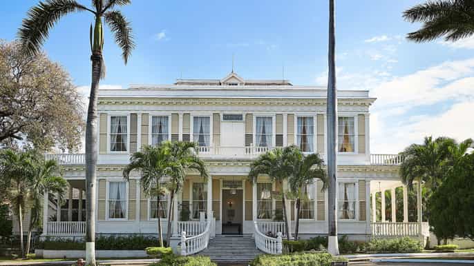runaway bay kingston landmarks and highlights tour