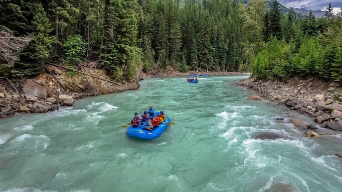 kicking horse river 4hour whitewater rafting