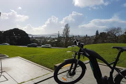 Auckland: 8-Hour E-Bike Rental