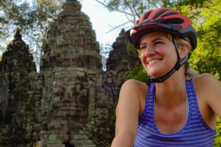 Angkor: fietstocht bij zonsopgang met ontbijt en lunch in de jungle