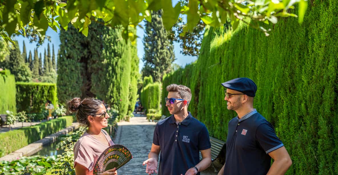 Granada: Alhambra Ticket and Guided Tour with Nasrid Palaces