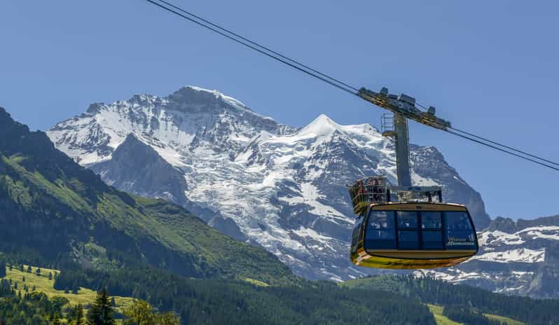 Wengen nach Männlichen: Panorama-Seilbahnfahrt | GetYourGuide