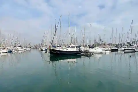 Segeln und chillen in Valencia