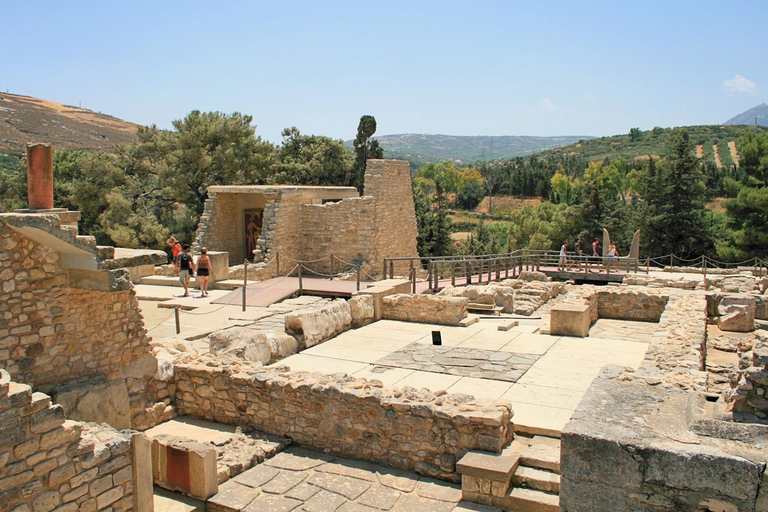 From Heraklion: Knossos and Lasithi Plateau Full-Day TourDay Trip: Pickup from Heraklion and Ammoudara