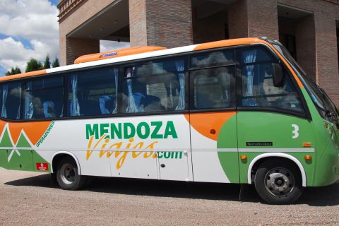 Mendoza: Private 1-Way or Round-Trip MDZ Airport Transfer