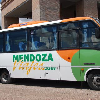 Mendoza: Private 1-Way or Round-Trip MDZ Airport Transfer
