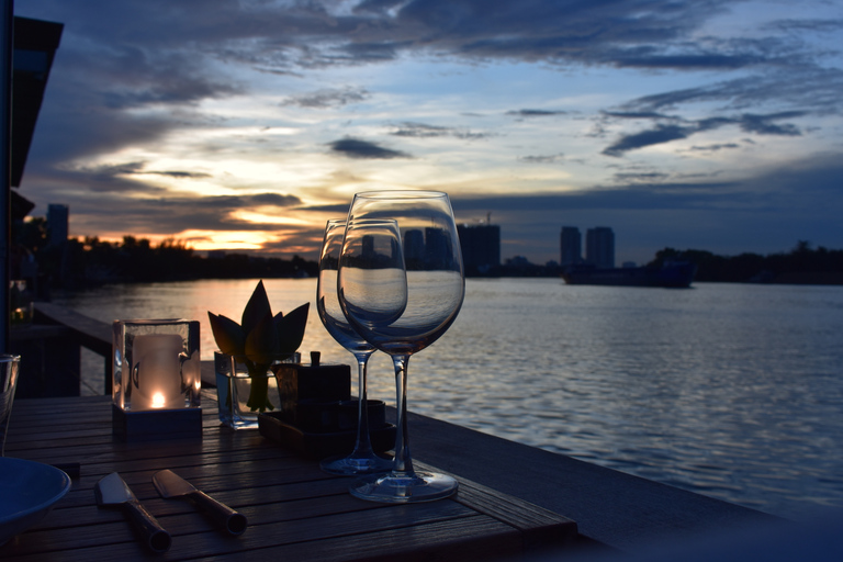 Ho Chi Minh City: Luxury Sunset Speedboat Tour with Cocktail