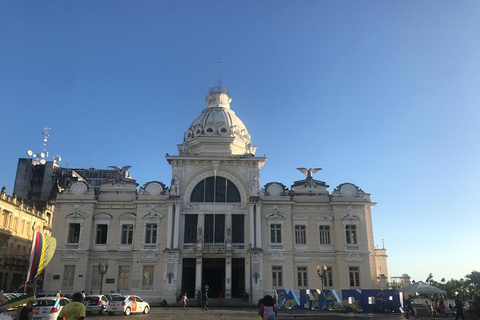 Salvador: Round-Trip Airport Transfer (SSA) and City Tour Spanish speaking guide