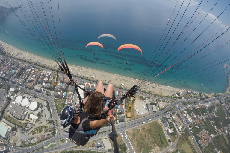 Alanya: Doświadczenie w paralotniarstwie w tandemieFrom Alanya: Tandem Paragliding Experience