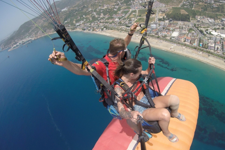 Alanya: tandem-paragliding-ervaringVanuit Alanya: tandemparagliding-ervaring