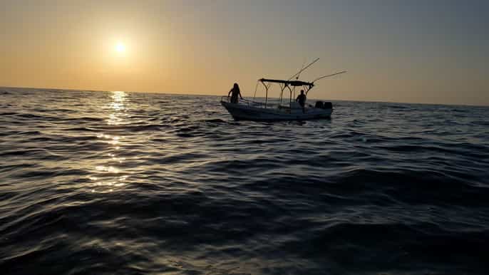huatulco sunset boat tour