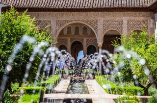 Granada: Führung Alhambra, Gärten und Alcazaba