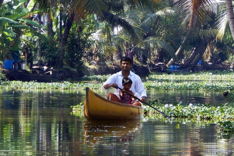 Kochi: Bootstour zu Ufer-Dörfern mit MittagessenPrivater Transport und gemeinsame Fahrt