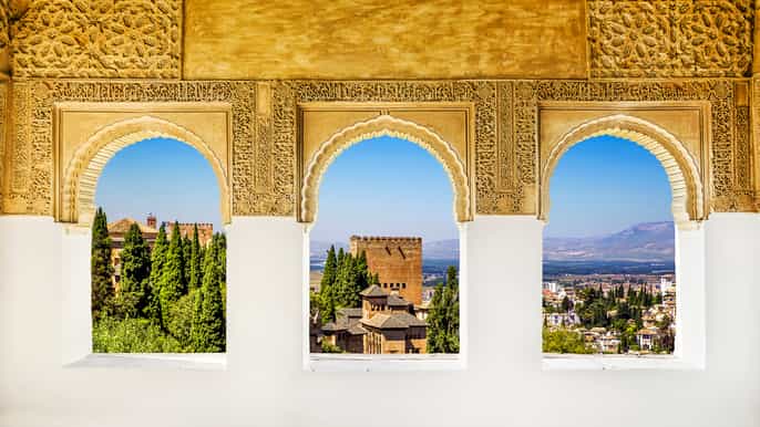alhambra nasrid palaces and generalife guided tour