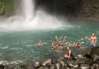 La Fortuna, een halve dag waterval tournee met lunch - Housity
