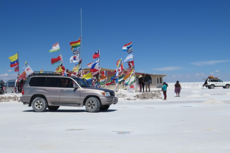 La Paz: 5-Day Uyuni Salt Flats by Bus with Private Hotels. Uyuni from La Paz, private hotels.