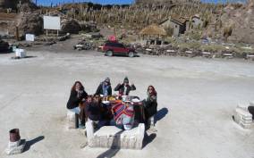 La Paz: Uyuni Salt Flats Tour by Bus