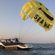 Dubái: paravelismo y tour en barco de la playa JBR