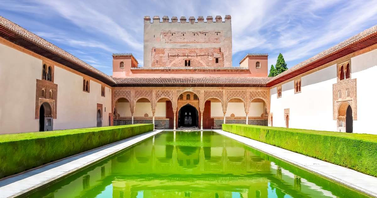 Granada Privat Rundtur I Alhambra Nasrid Och Generalife Getyourguide