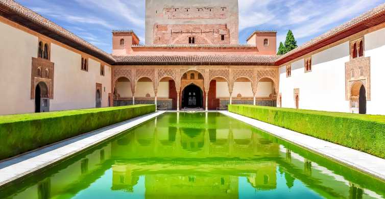 Alhambra, Nasrid Palaces and Generalife: Guided Tour