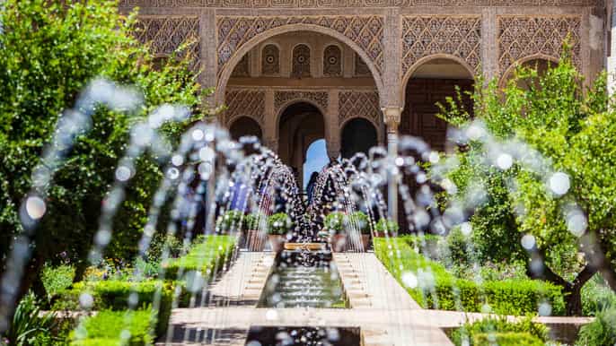 alhambra select group skiptheline tour