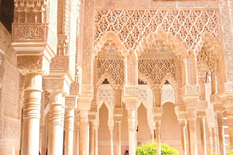 From Costa del Sol: Granada, Alhambra + Nasrid Palaces Tour From Málaga City