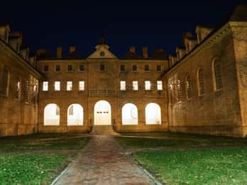 Williamsburg: Ultimate und Bone Chilling Ghost Tour Williamsburg: Ultimate und Bone Chilling Ghost Tour