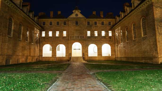 williamsburg ultimate and bone chilling ghost tour