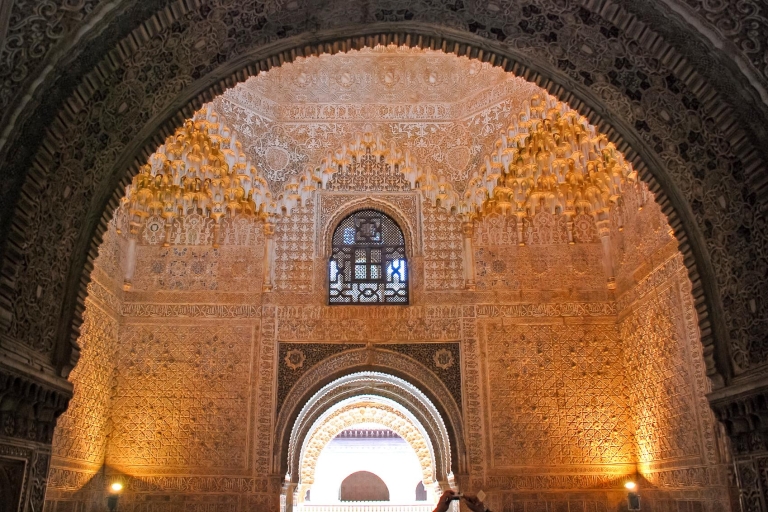 Granada: viaje de un día desde Sevilla con trasladosTour guiado en inglés