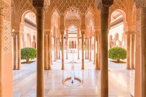 Granada: Full-Day Trip from Seville with Transfers English Tour Guide