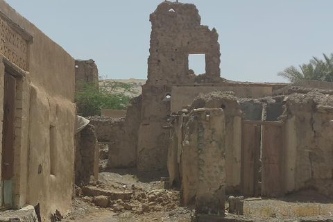 Muscat: Visit Sinaw Market, Izki Village, & Jarnan Cave Tour