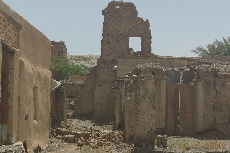Muscat: Visit Sinaw Market, Izki Village, & Jarnan Cave Tour
