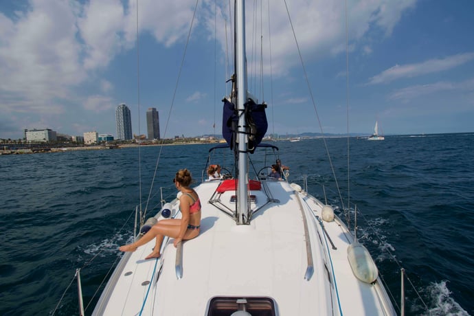 Barcelona: 2-Hour Shared Sailing Boat Tour