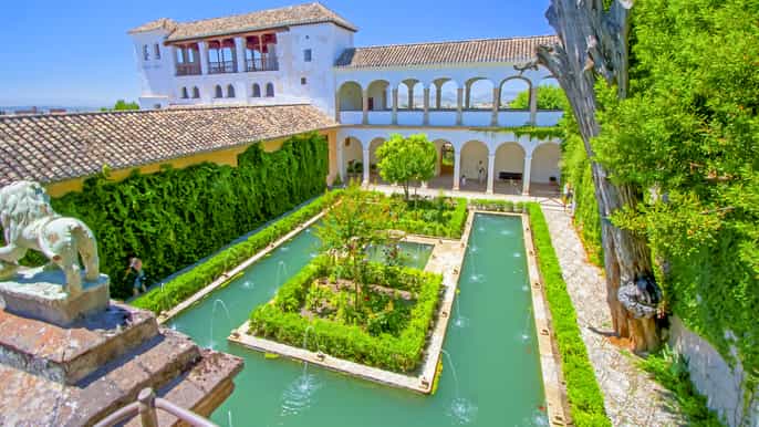 from seville private granada daytrip with alhambra visit